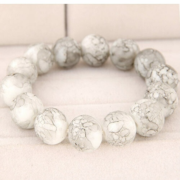 8bydesignjewel Jewelry - Large Glass Bead Stretch Beaded Bracelet (White)